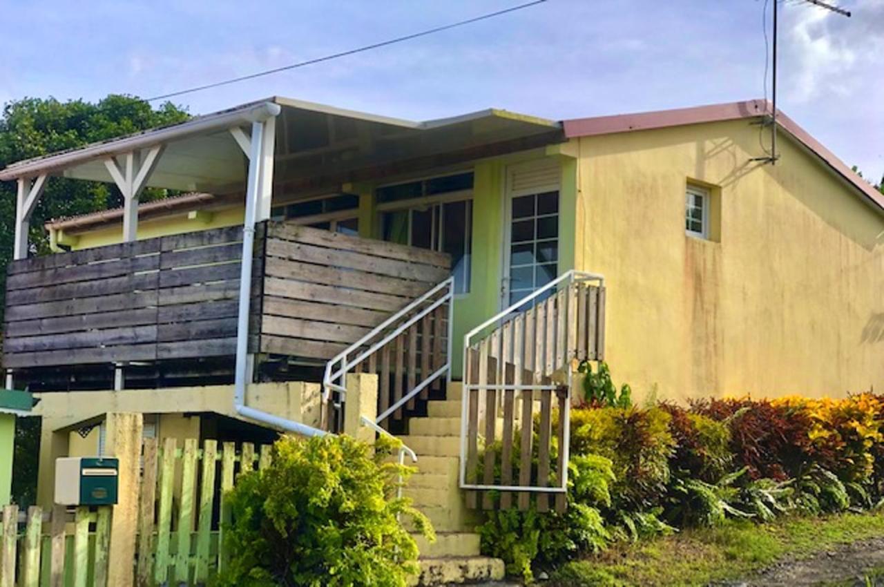 Maison Douce A Riviere-Salee Avec Vue Sur Jardin & Montagne Exteriér fotografie